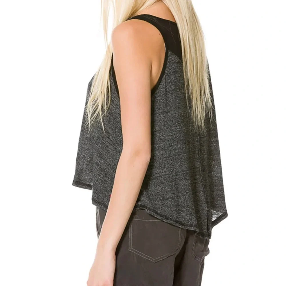 Hard Tail Triangle Crop Top Tank XS. NWT - Picture 5 of 8